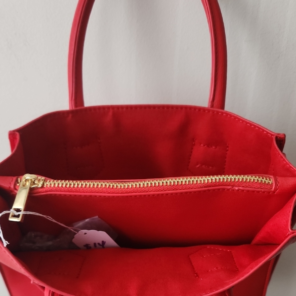 Forever 21 Vibrant Red Tote Bag. New Without Tag - Picture 4 of 8
